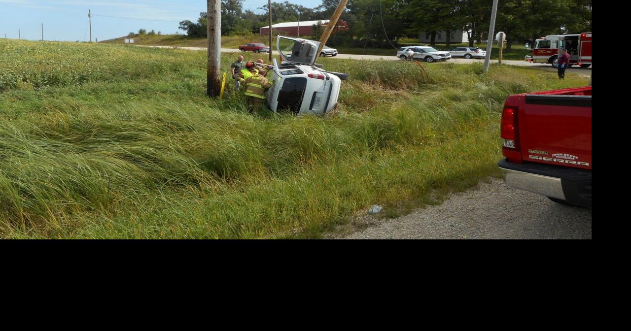 2 hurt in vanmotorcycle crash near Waverly (PHOTOS)