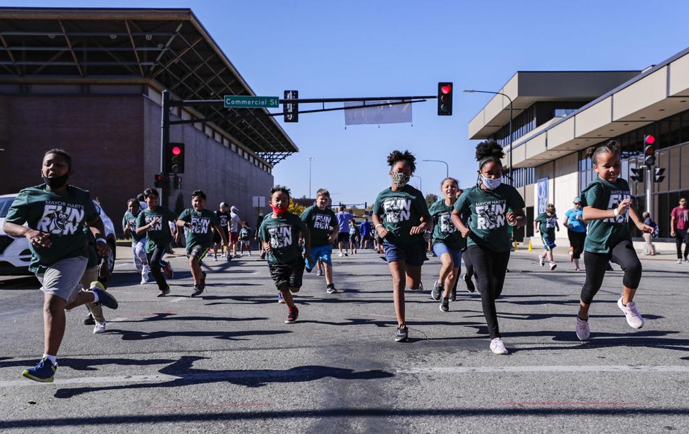 Mayor's fun run to bring 1,000 fourth-graders to downtown Waterloo Tuesday