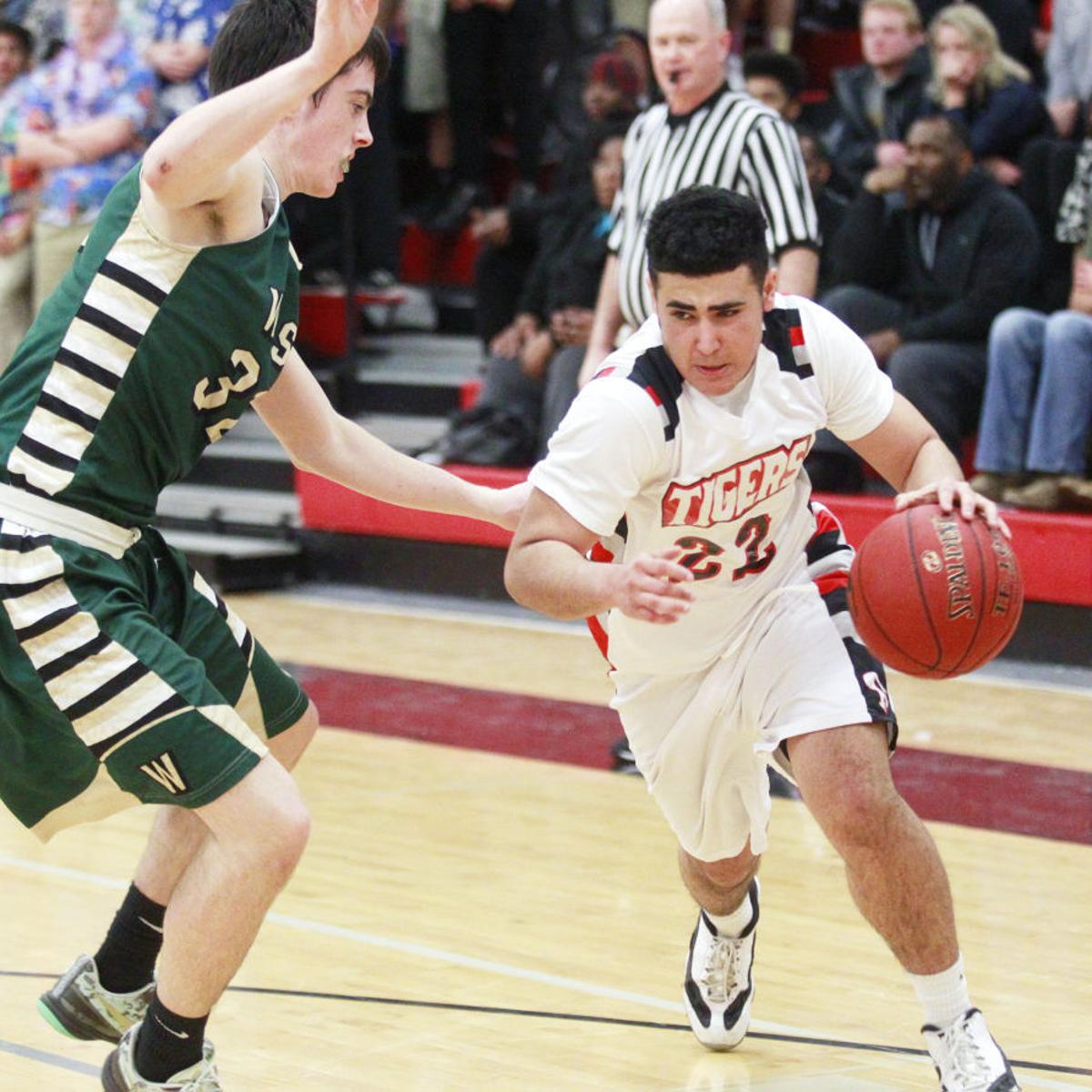 Prep Boys Basketball Tigers Battle But Fall To Iowa City West