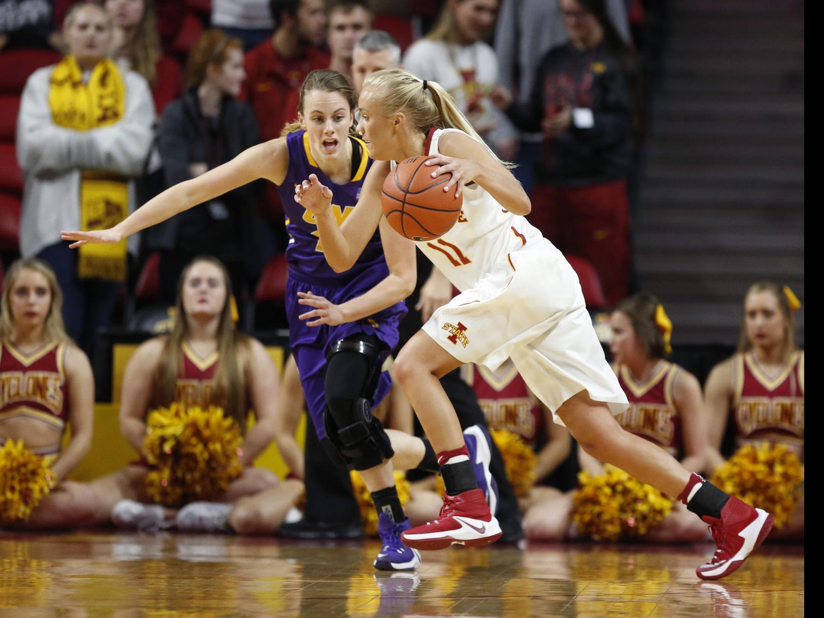 College Women S Basketball Iowa State Holds Off Uni 76 68