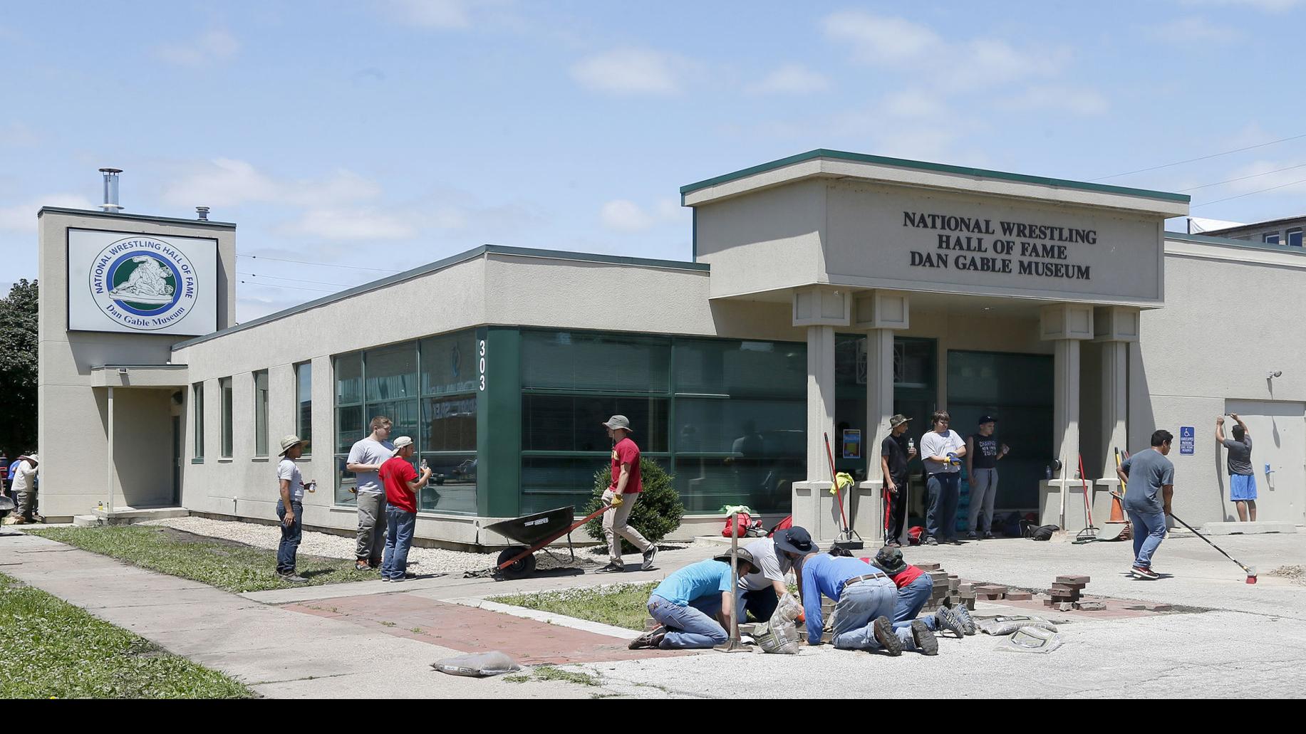 Wrestling Gable Museum Gets A Helping Hand Half Nelson Half