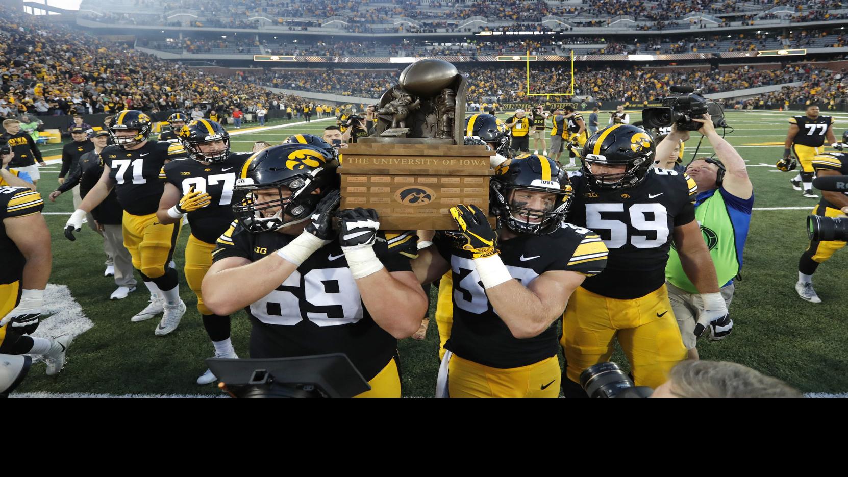 Iowa Football Battle In The Trenches A Key Saturday Iowa