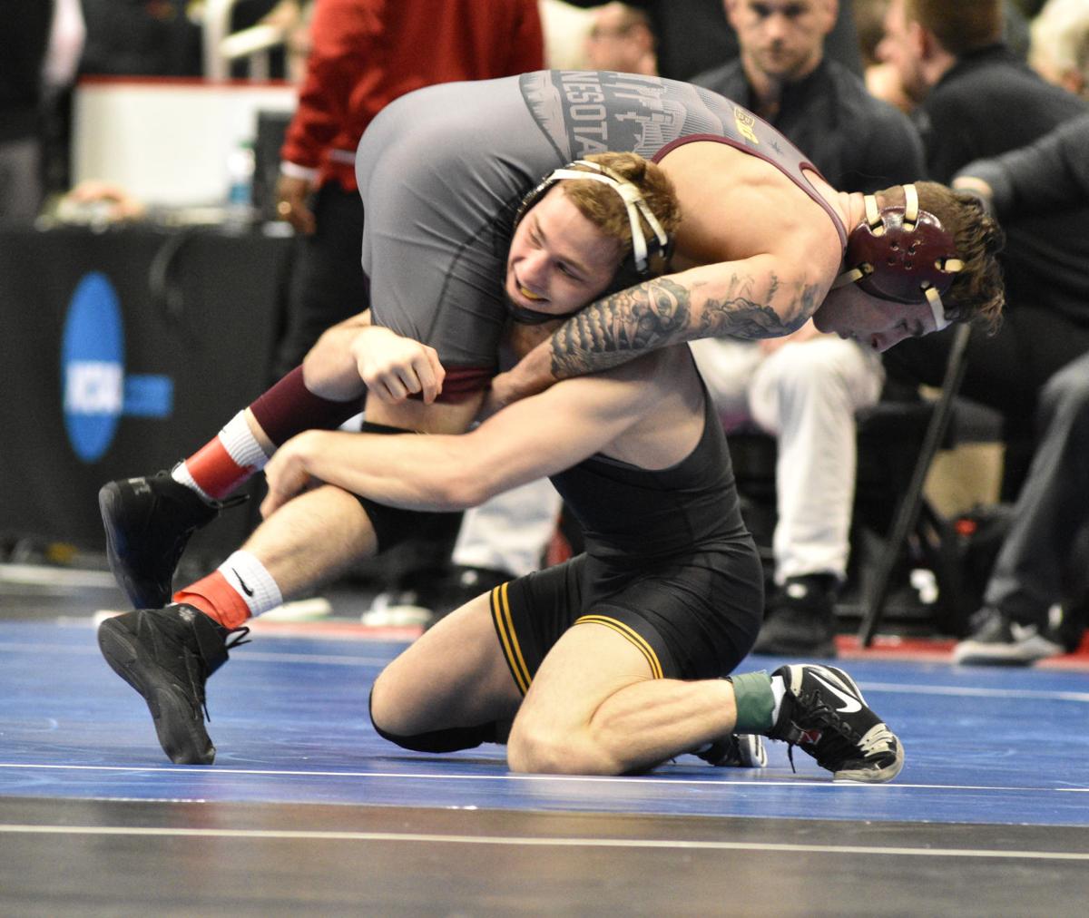 Iowa Wrestling Hawks Seek A Return To Glory Iowa Wcfcourier Com