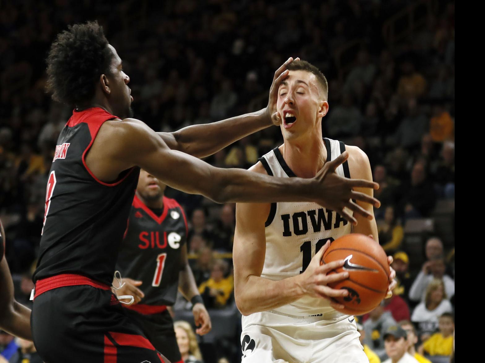 College Basketball Hawkeyes Smother Siu Edwardsville Basketball