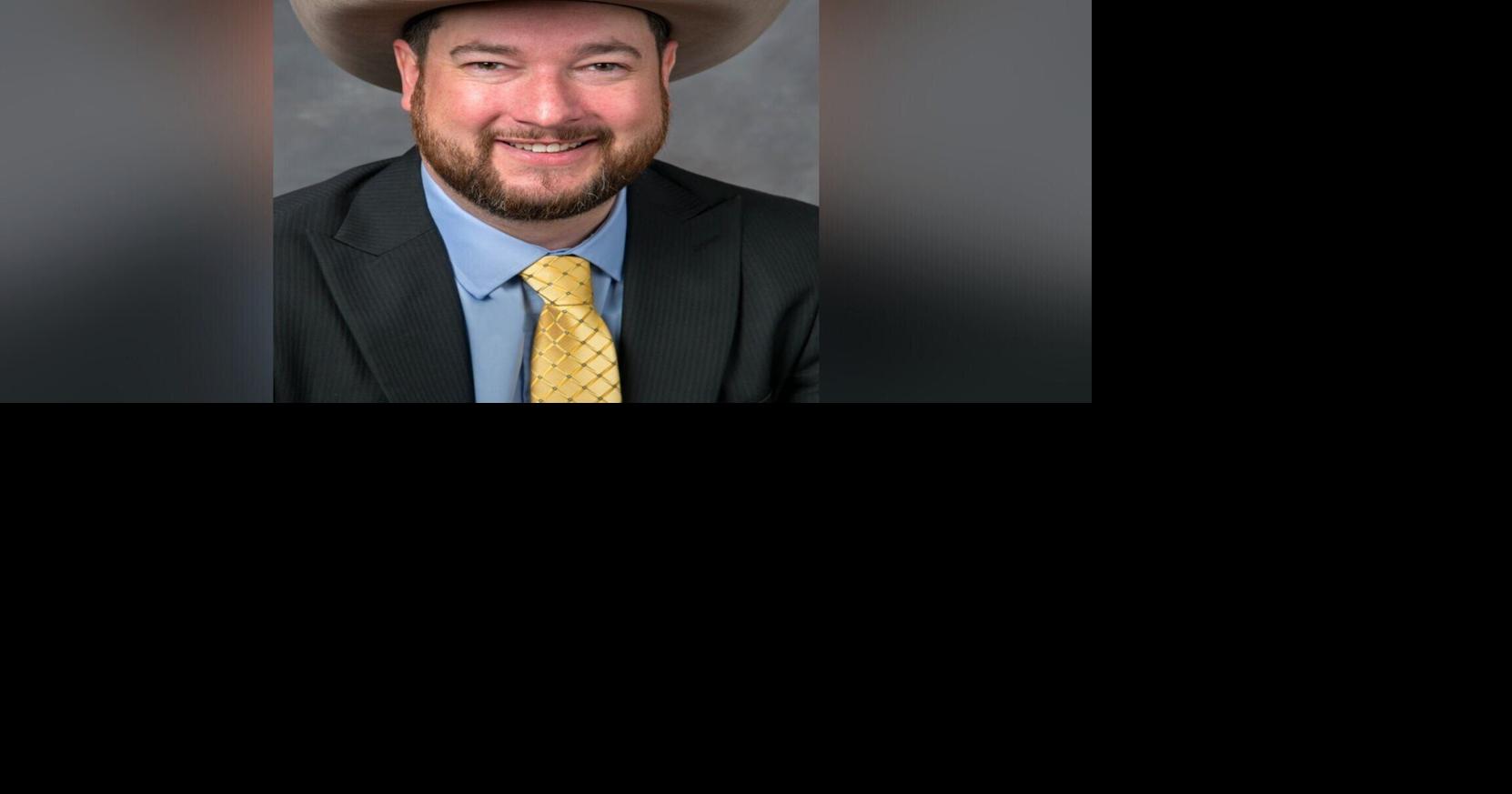 Iowa governor candidate Lahn picks state lawmaker Wulf of Hudson as running mate