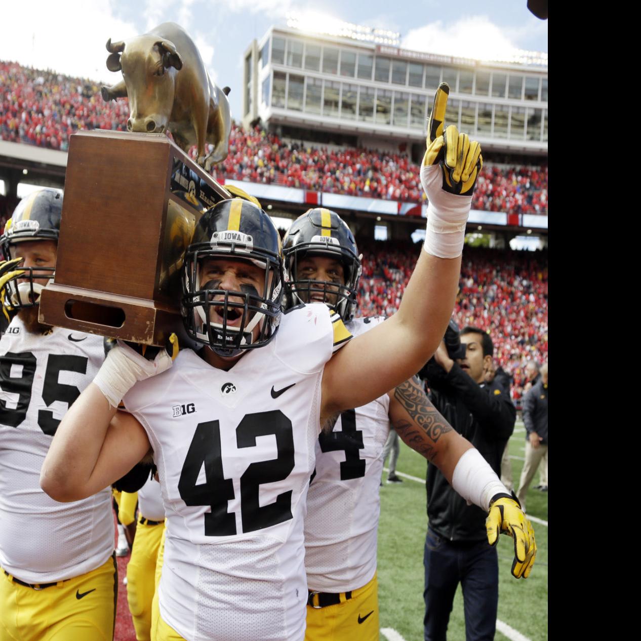 Old School Football Suits Iowa Fullbacks Iowa Wcfcourier Com