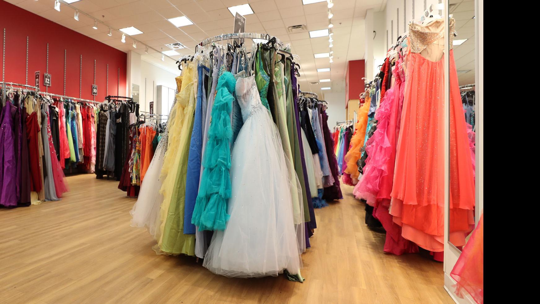 Junior League S Prom Closet Pop Up Open Friday And Saturday At