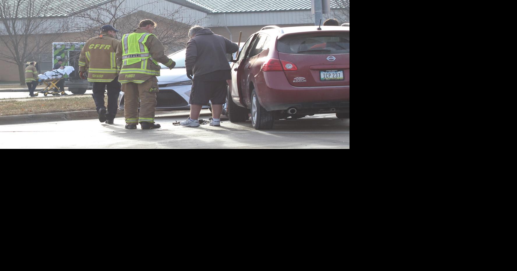 Two injured in Cedar Falls crash