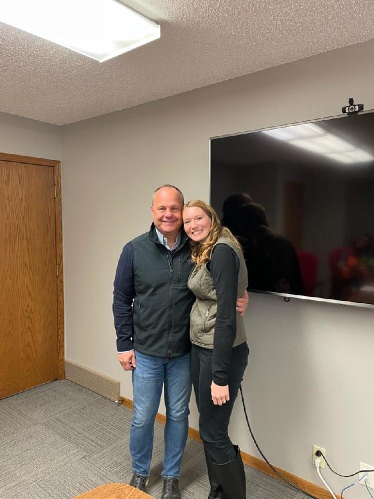 Kevin Dill turns his art into donations, attention for dementia