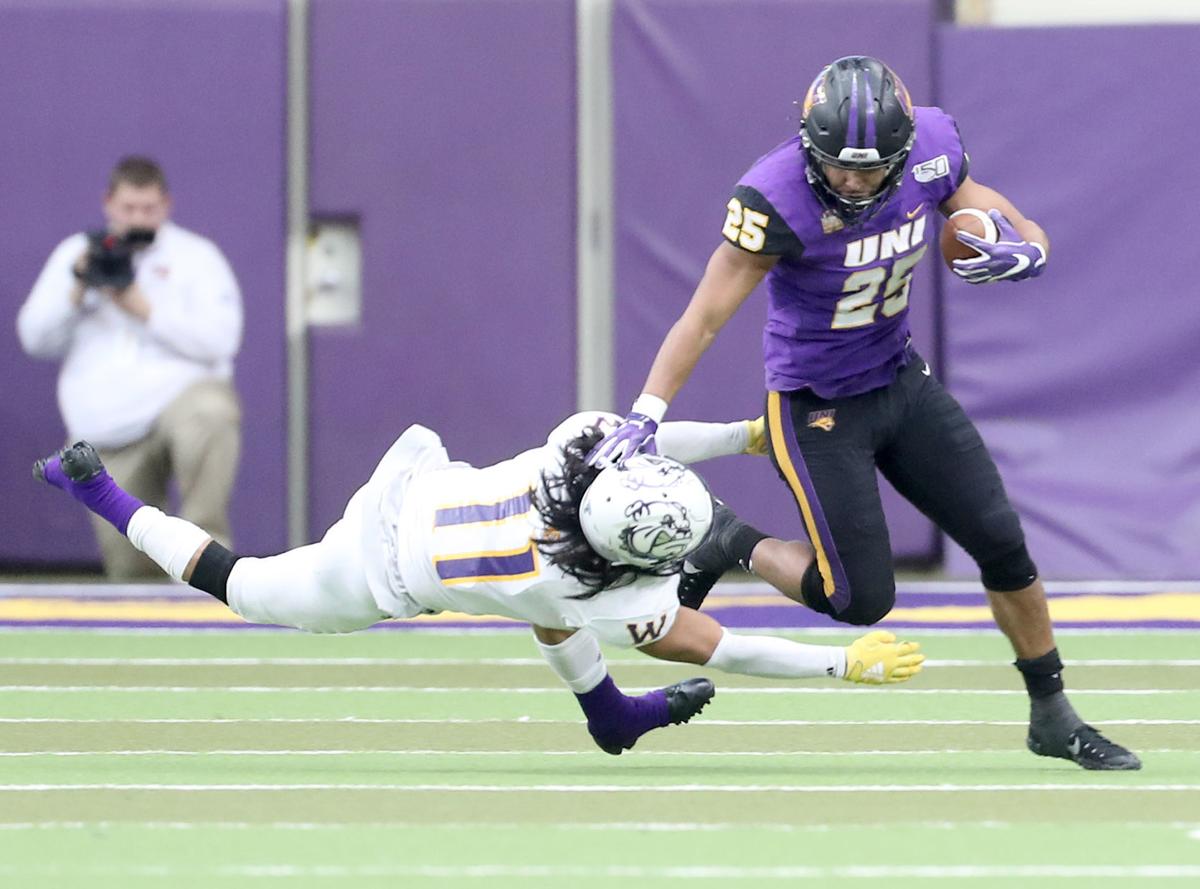 College Football No 9 Northern Iowa Dominates Western