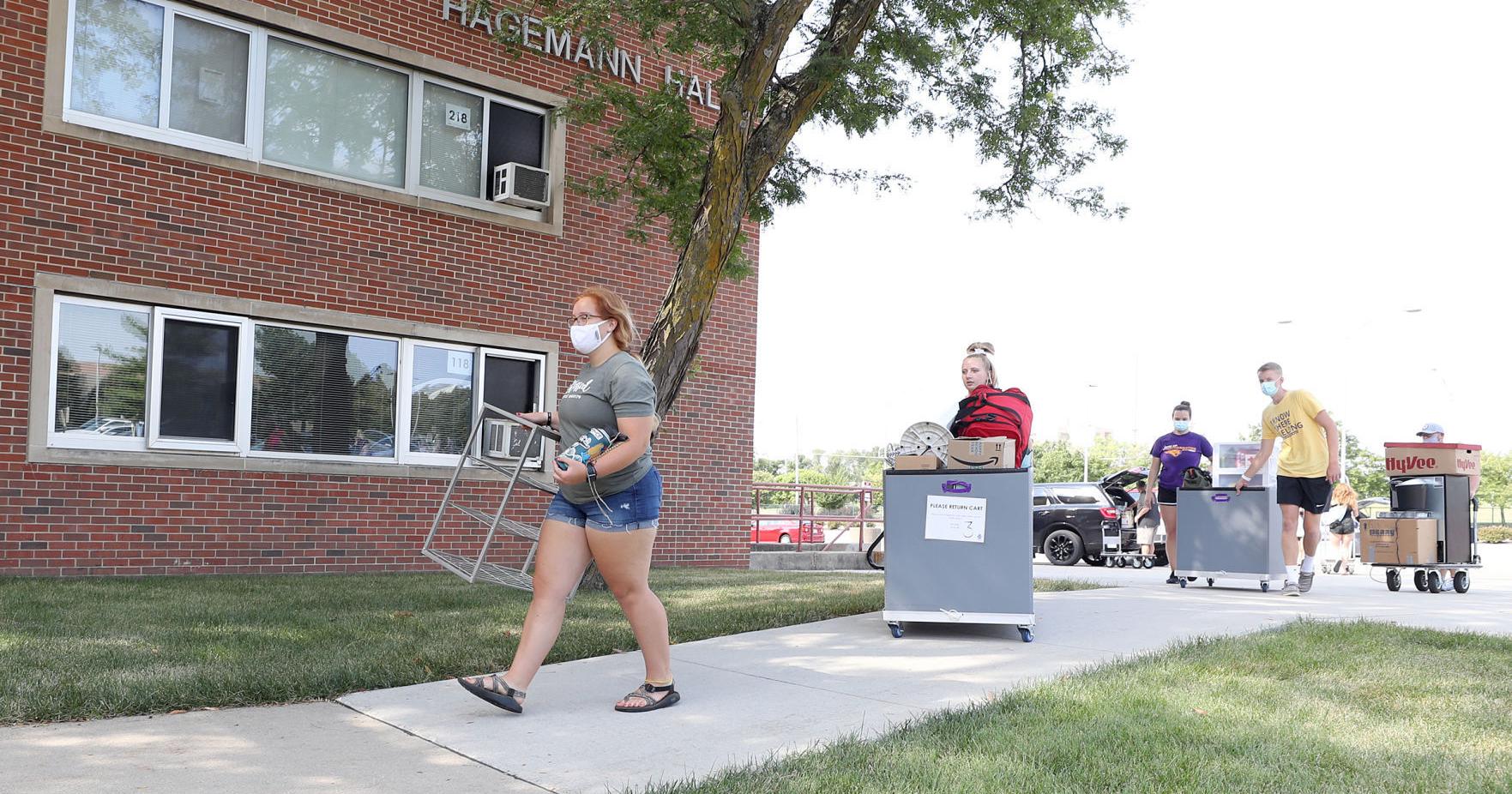 Tenure numbers continue to slide at Iowa public universities - Vimarsana News