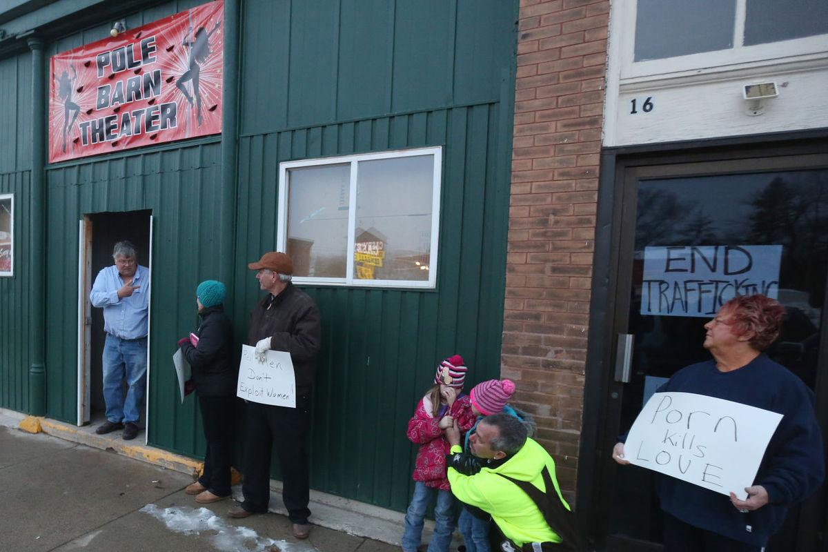 Shuttered Nora Springs juice bar owner may avoid prosecution