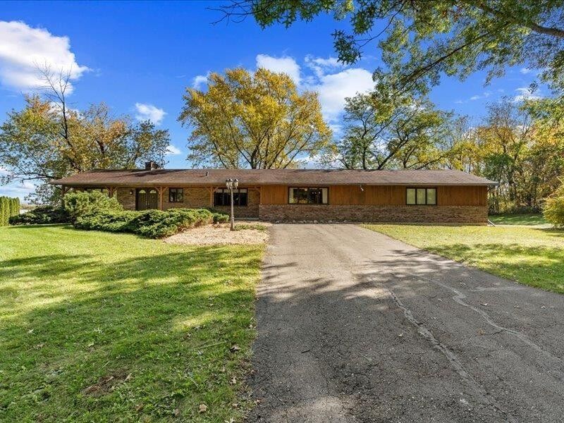 4 Bedroom Home in Cedar Falls 469,900