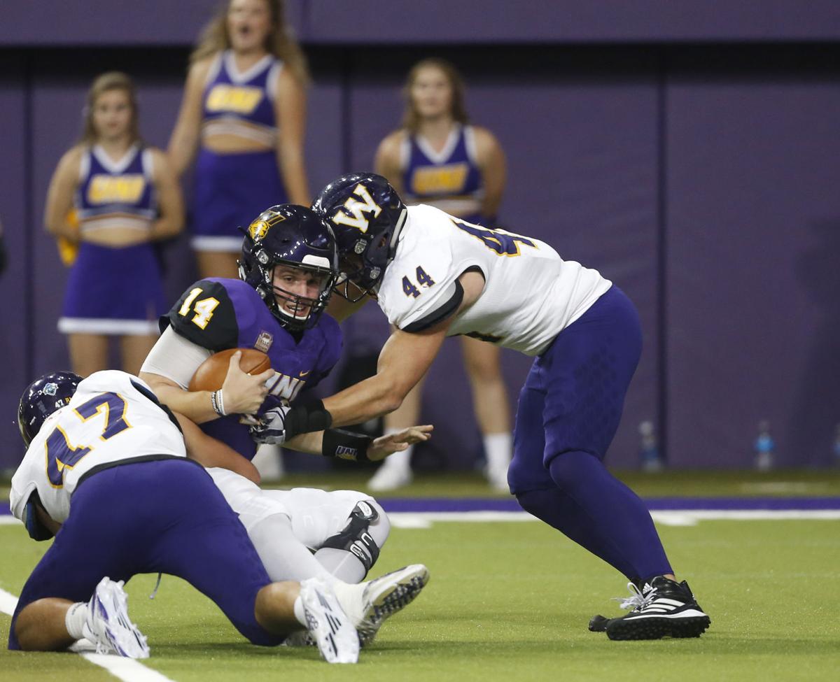 100717mp-uni-wiu-fb-6