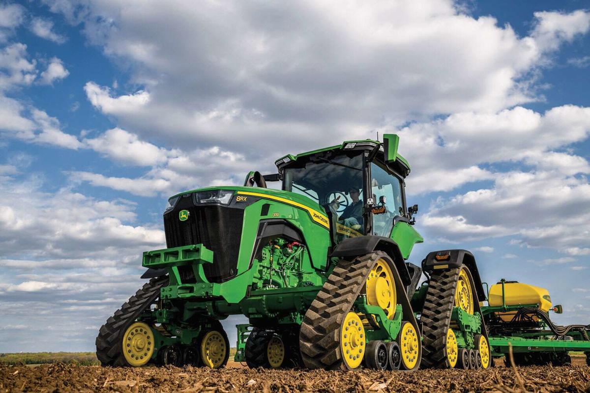 110919ho-deere-8rx