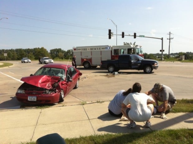 1 injured in Cedar Falls crash