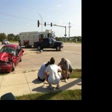1 injured in Cedar Falls crash