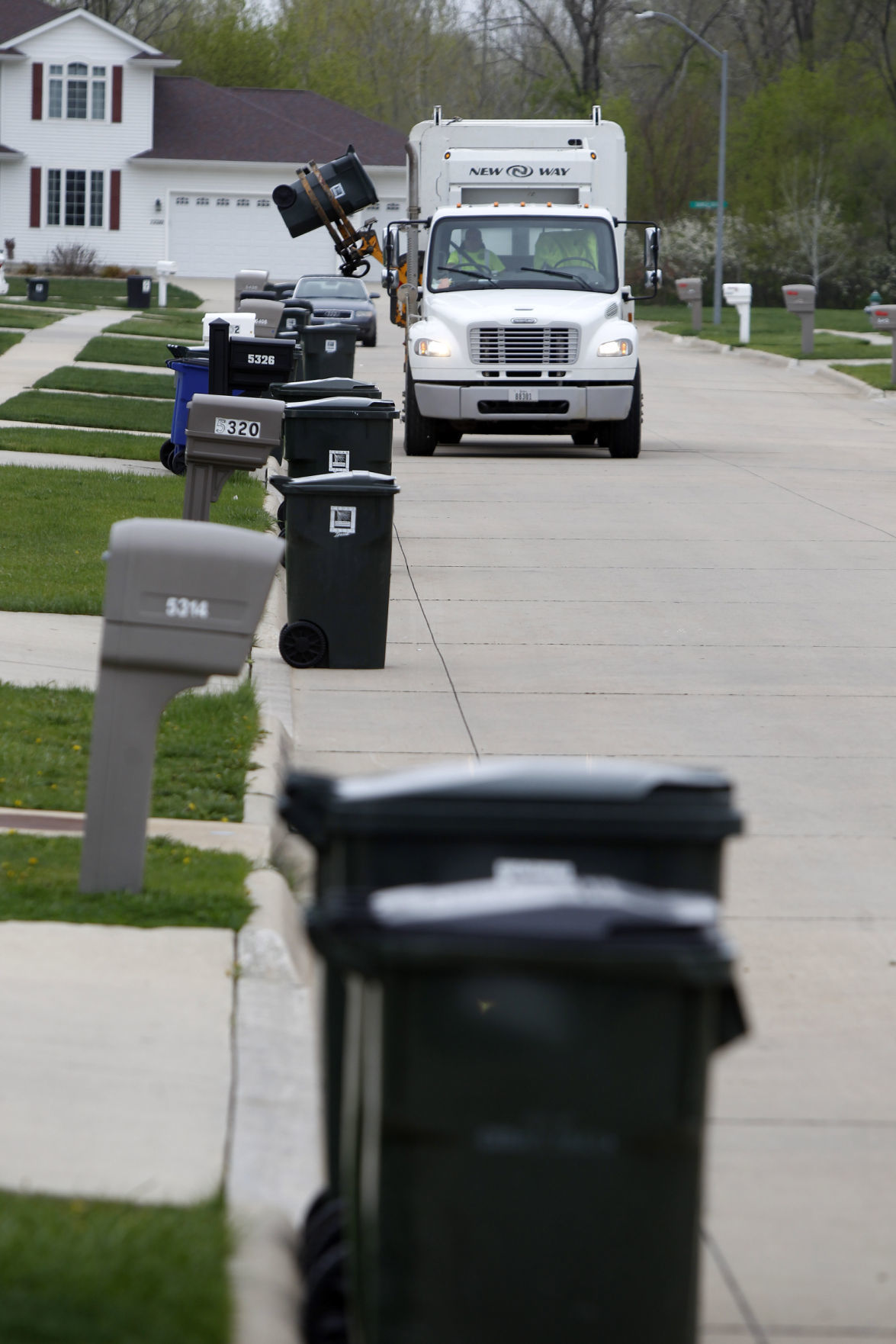 Neighbors lose garbage fight on Cedar Falls street Political News