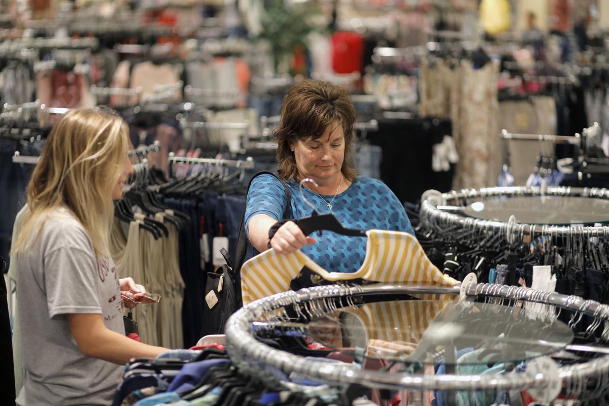 062618mp-Von-Maur-5