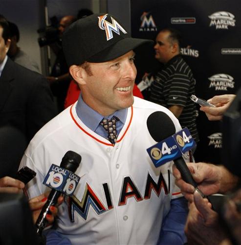 Former Marlins catcher Mike Redmond will be introduced as new manager Friday