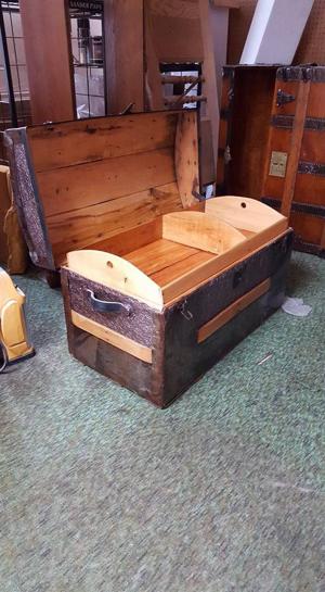 antique trunk.jpg