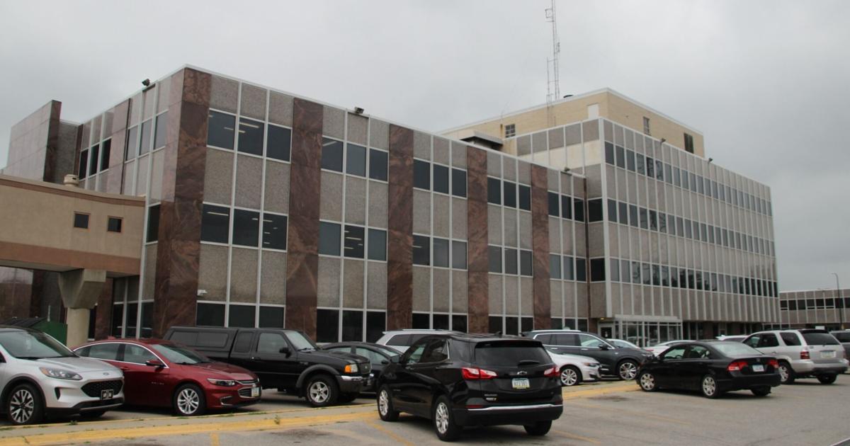 Black Hawk Cty Board of Supervisors responds to supervisor’s arrest