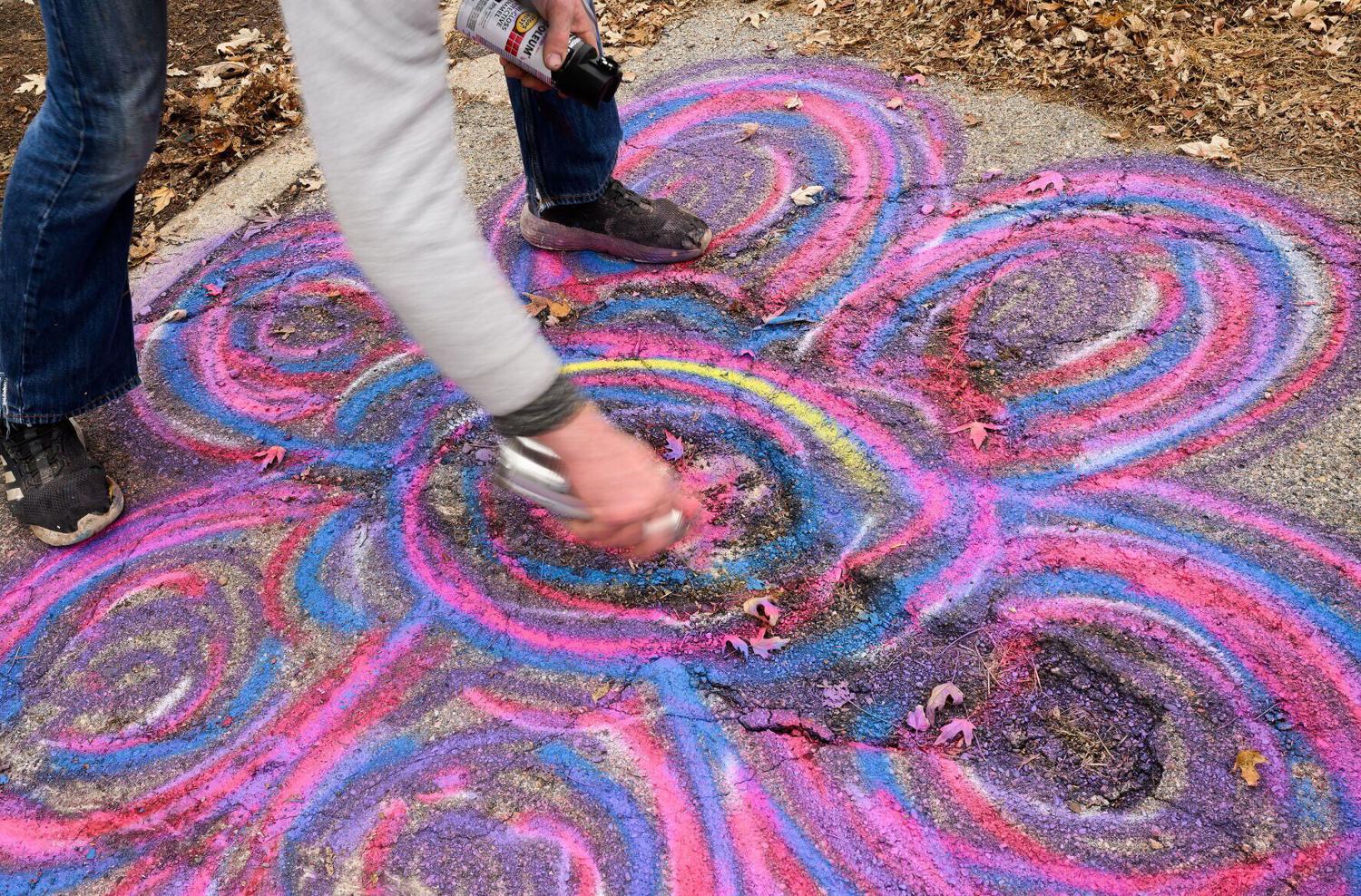 Trial set for Sioux City street artist who tried to brighten neighbors' day with flowers