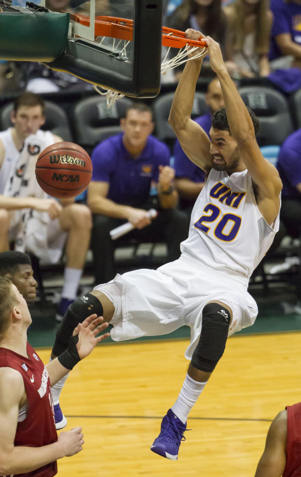 Panthers Split First Two Games In Hawaii Men S Basketball Wcfcourier Com