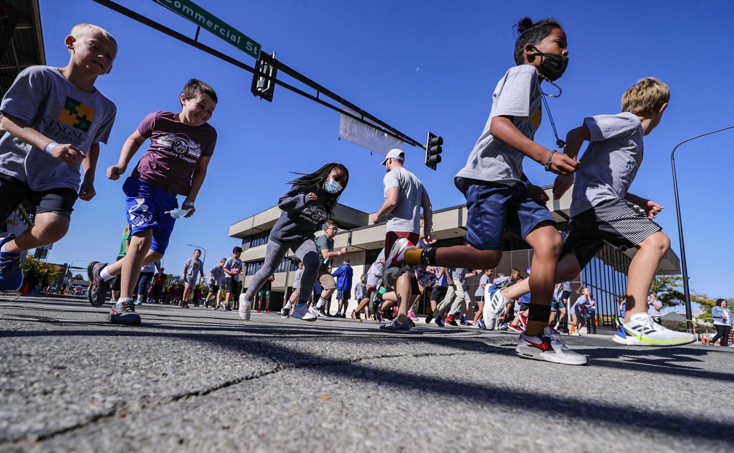 Mayor's fun run to bring 1,000 fourth-graders to downtown Waterloo Tuesday