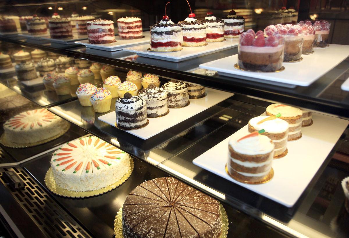 Simply Yummy! Baking Co. offers delectable desserts at Isle Casino