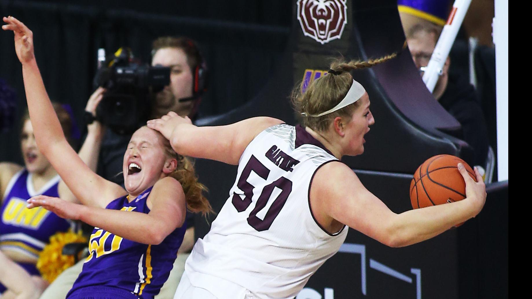 Mvc Women S Basketball Tournament Uni Advances To Title Game