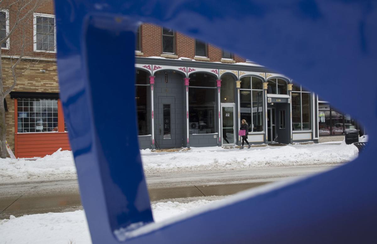 Tow Bans Continue Roads Closed After Ground Blizzard Across Iowa Local News Wcfcourier Com