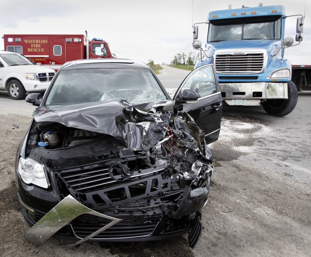 Elk Grove Vw >> UPDATE WITH NAMES: 1 hurt in car-semi crash Elk Grove Vw >> UPDATE WITH NAMES: 1 hurt in car-semi crash