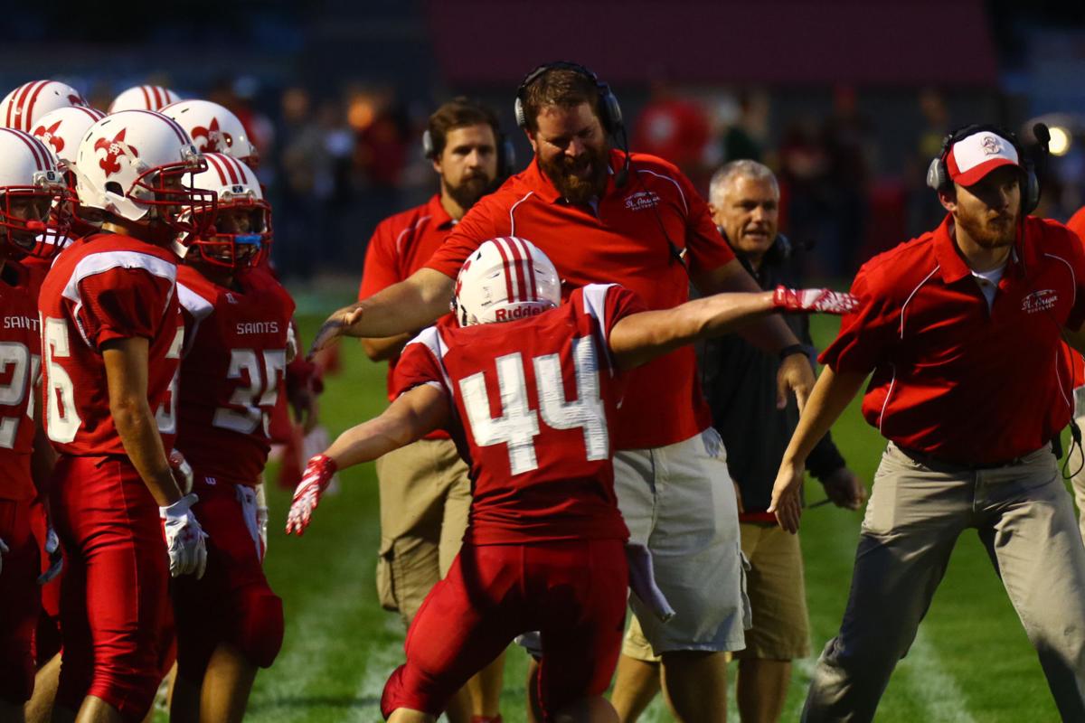 Area prep football Smith, St. Ansgar off to powerful start