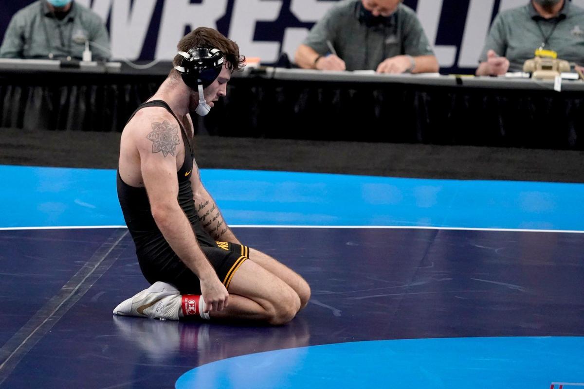 All three Iowa schools stumble on second day of wrestling Nationals