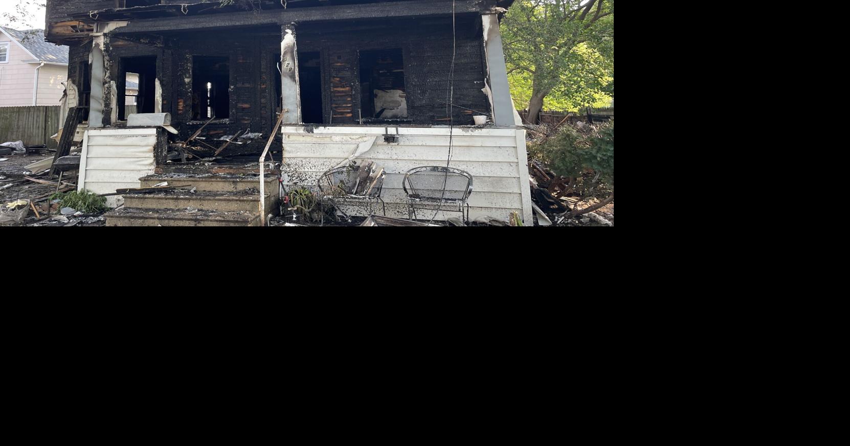 Residents escape burning home in Waterloo fire