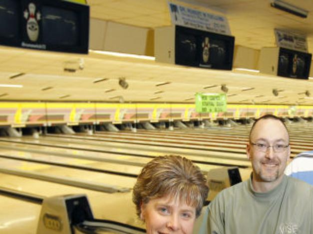 Erickson Marks 60 Years In Bowling Local News Wcfcourier Com