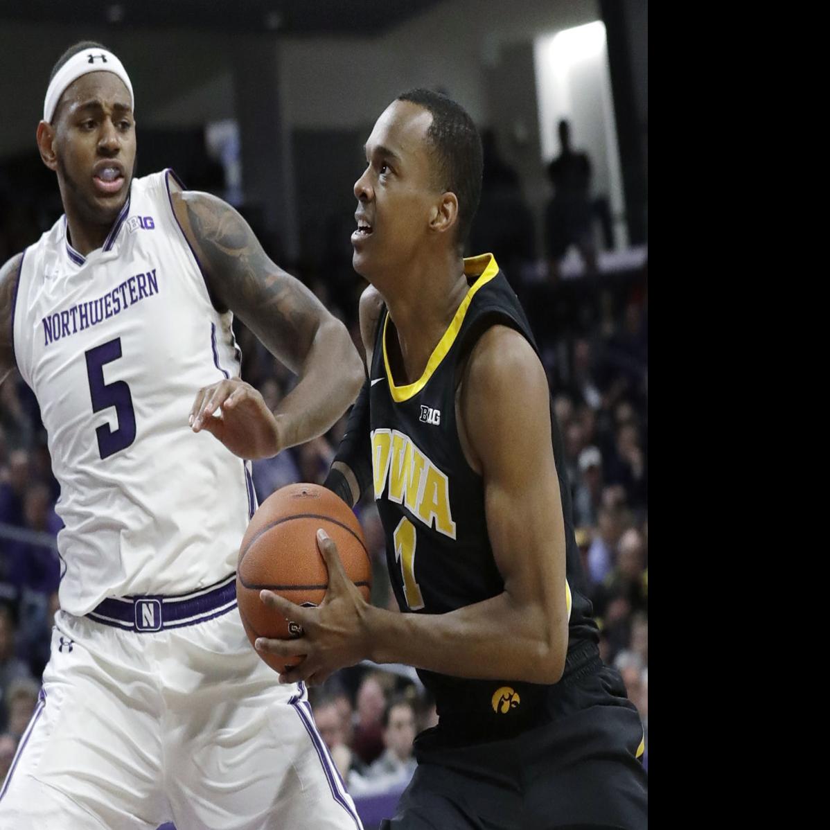 College Men S Basketball Iowa Ends Road Woes Against Northwestern