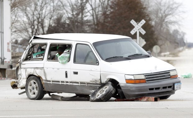 UPDATE WITH NAMES: 2 hurt in rear-end crash on Hwy. 218 north of Cedar