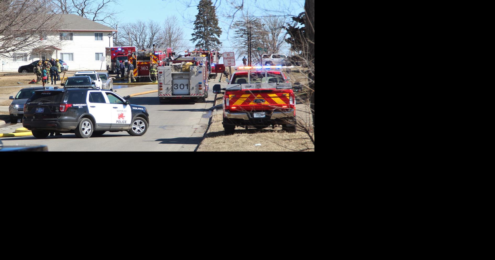 Crews extinguish apartment fire in Waterloo