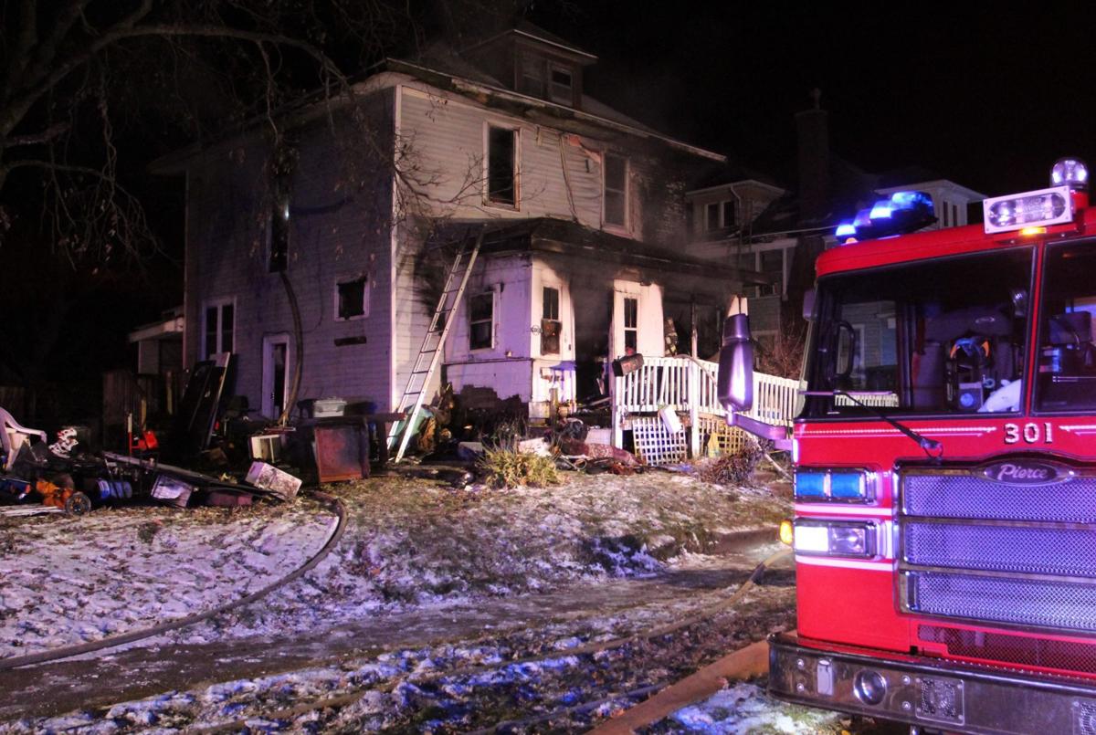 Woman Injured In Waterloo House Fire Photos Local News Wcfcourier Com