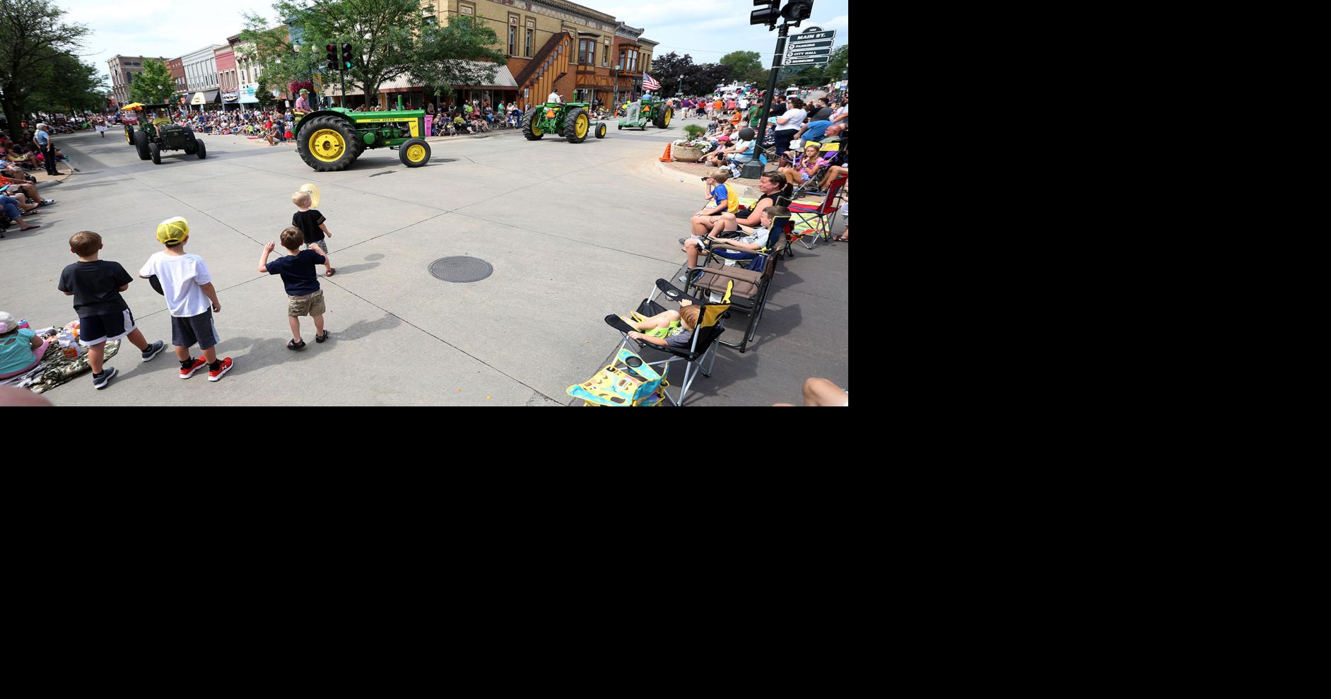 Photos Sturgis Falls Parade