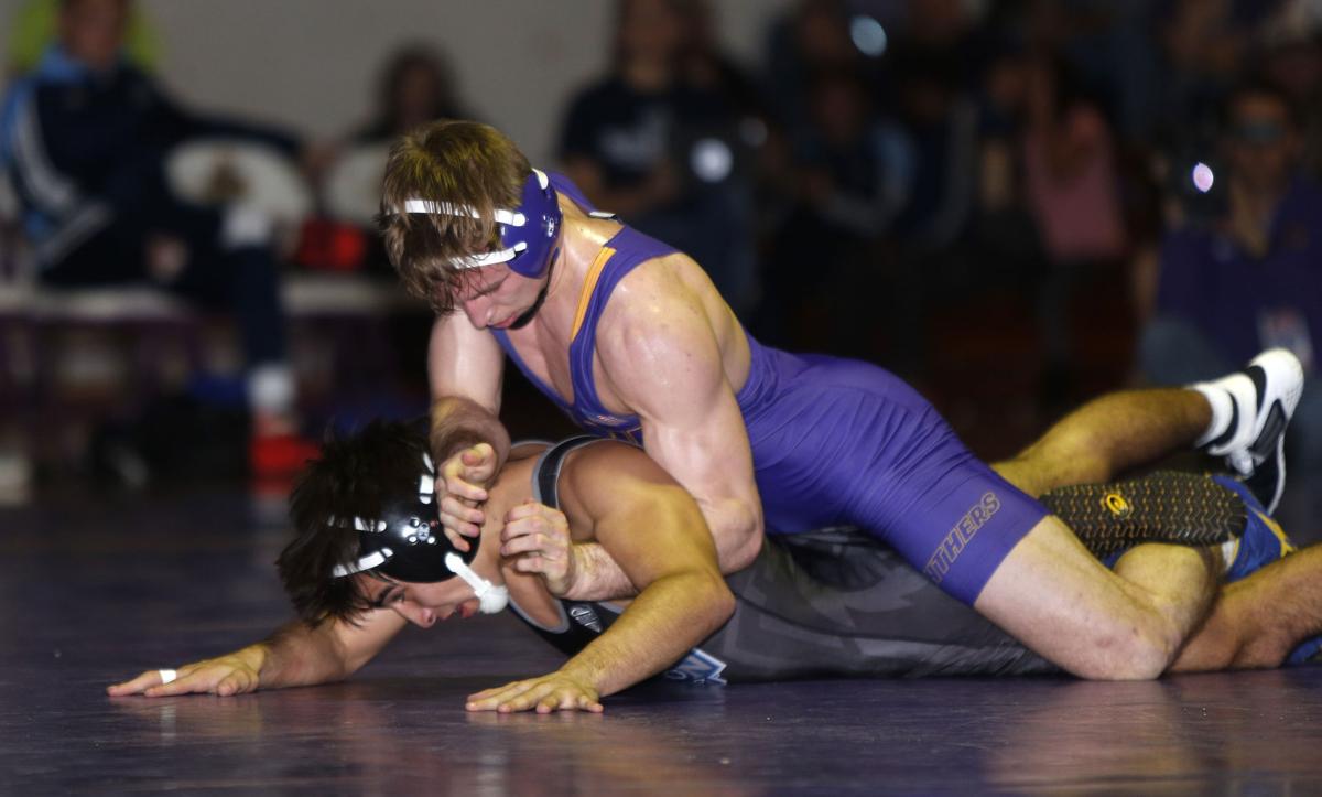 College wrestling UNI finishes off ODU, 299 Wrestling