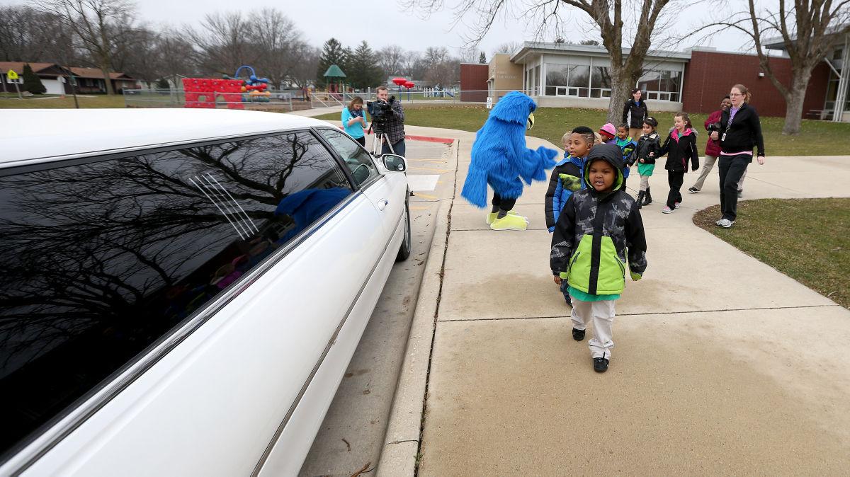 Lou Henry Elementary School Hard Of Hearing And Deaf Students Win Party Limo Ride In Video Contest Education News Wcfcourier Com