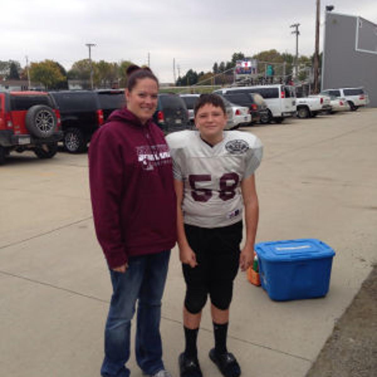 Grundy Center Youth Football Mom In Running For National Award