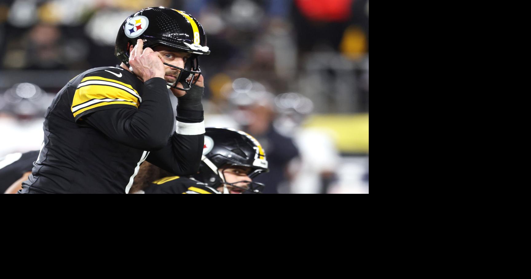 Jan 12, 2026; Pittsburgh, PA, USA; Pittsburgh Steelers quarterback Aaron Rodgers (8) audibles during the second half of an AFC Wild Card Round game against the Houston Texans at Acrisure Stadium. Mandatory Credit: Charles LeClaire-Imagn Images