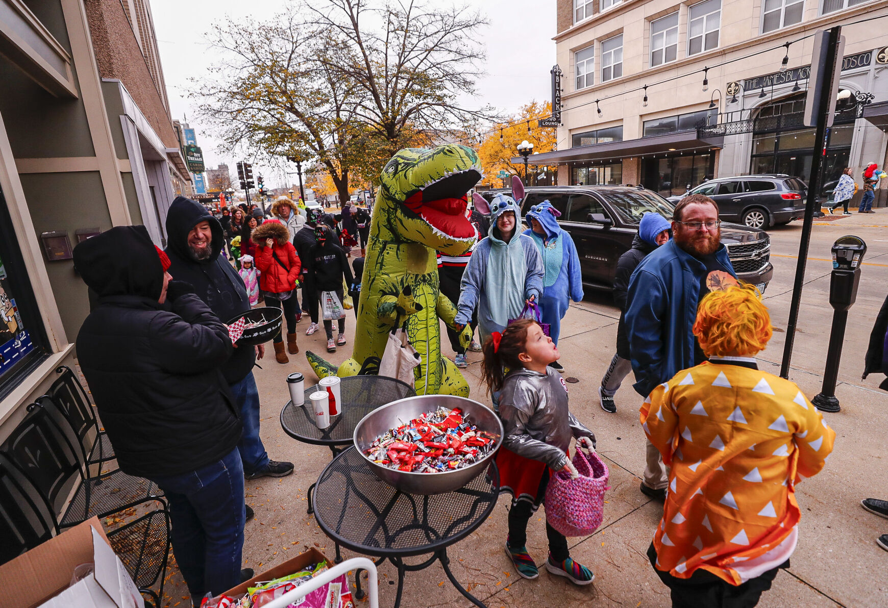 Photos 2023 Downtown Waterloo TrickorTreat