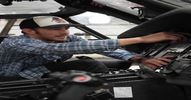 Alabama students can get $2,000 for construction, aviation careers