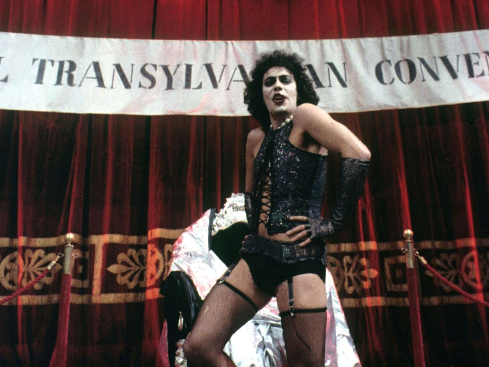 Tim Curry's wry humor was on full display at rare appearance for 50th  anniversary screening of 'Rocky Horror Picture Show' | Entertainment |  wcov.com, image size:1608x1206