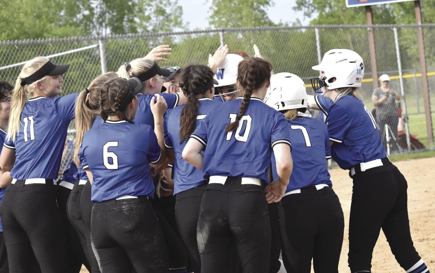 Softball Walsh Homers As Goslings Rout West Bend West 10 2 Local Sports Wdtimes Com